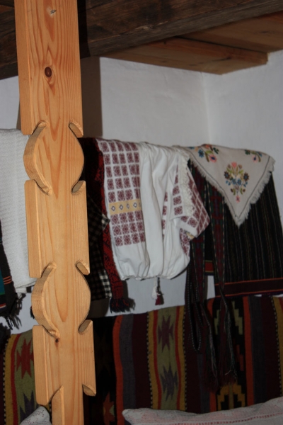 Muzeul Satului Bucovinean - piese de imbracaminte