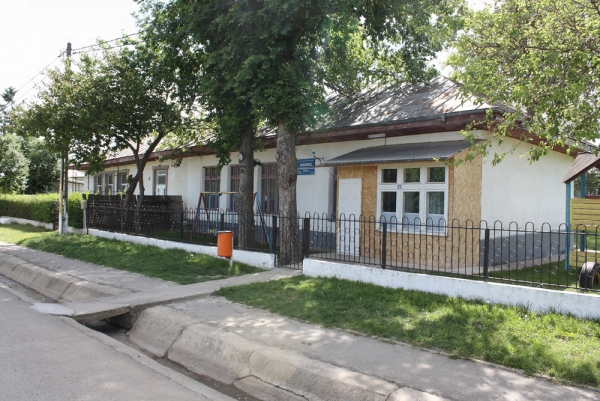 Modernizare grădiniță sat Giurcani - finanțat prin PNDL