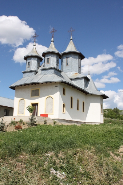 Contribuții materiale și financiare la construirea bisericii din satul Peicani