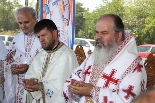 Slujba de sfinţire a bisericii din localitatea Peicani, comuna Găgești, 28 iulie 2019