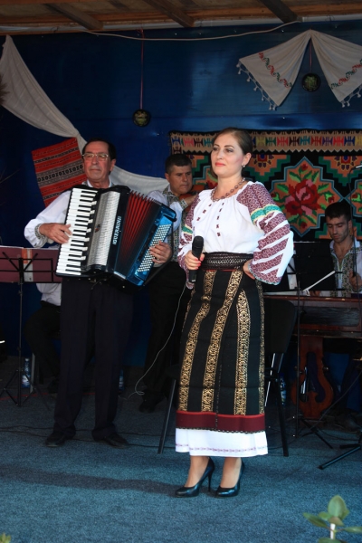 Ziua comunei Gagesti 2015 - Ansamblul Mugurelul si invitatii sai